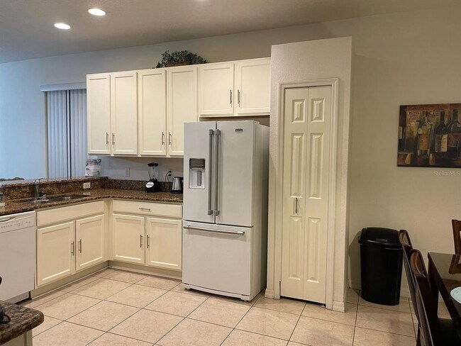 Photo - 1010 Tourmaline Dr