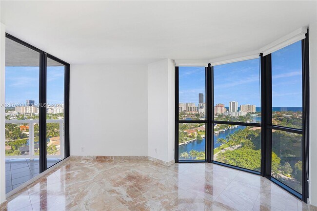 3600 Yacht Club Dr Unit 1602