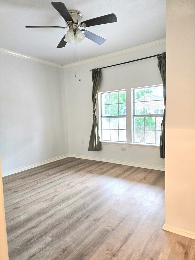 Photo - 6637 Avenue T