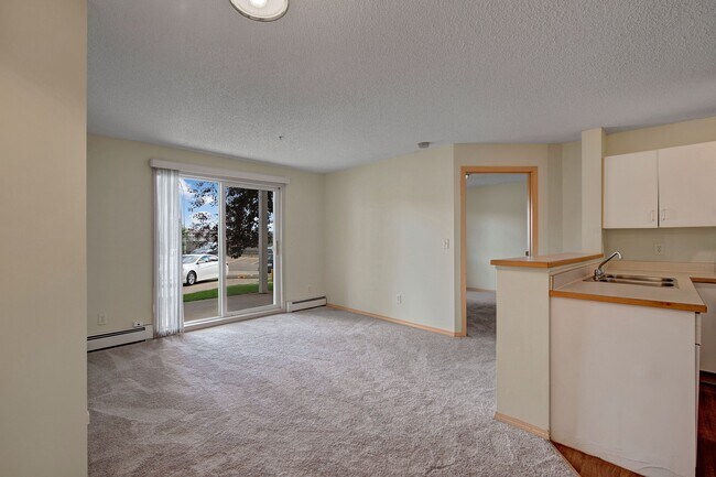 Photo - Manning Crossing