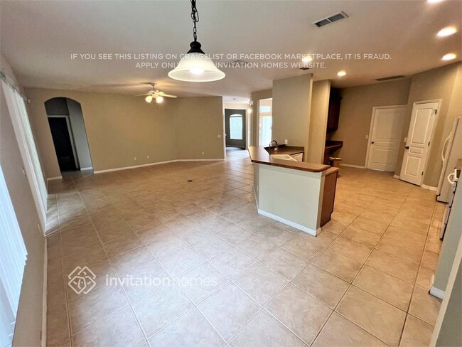 Photo - 627 Errol Pkwy