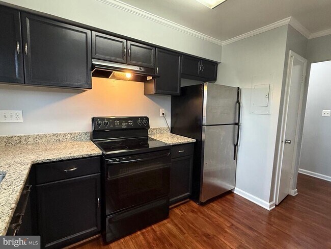 Photo - 3240 S 28th St Unidad 302