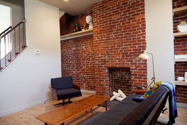 Photo - 3343 Ligonier St