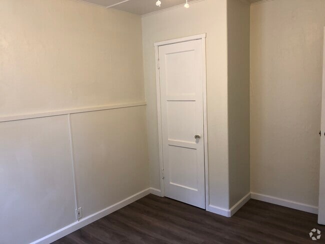 Building Photo - 663 Rose Ave Rental