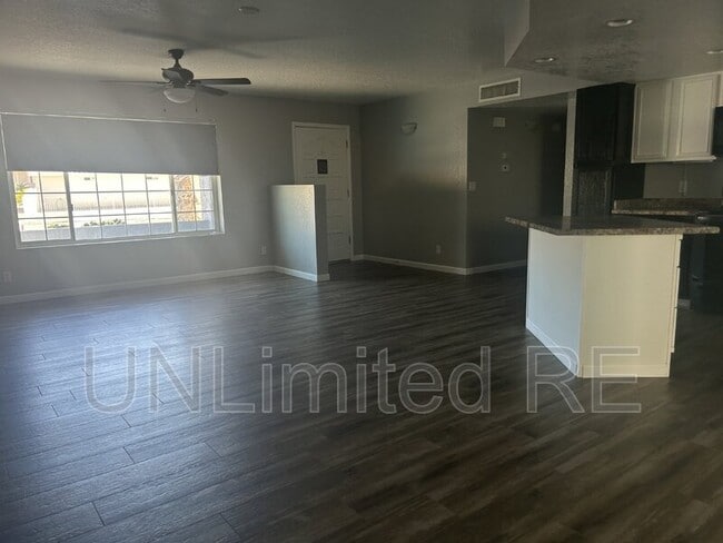 Photo - 2954 Mica Dr