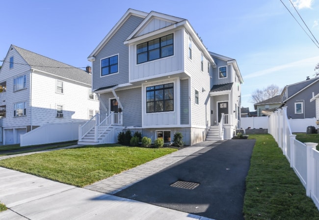 Building Photo - 33 Hovey St Unit 33