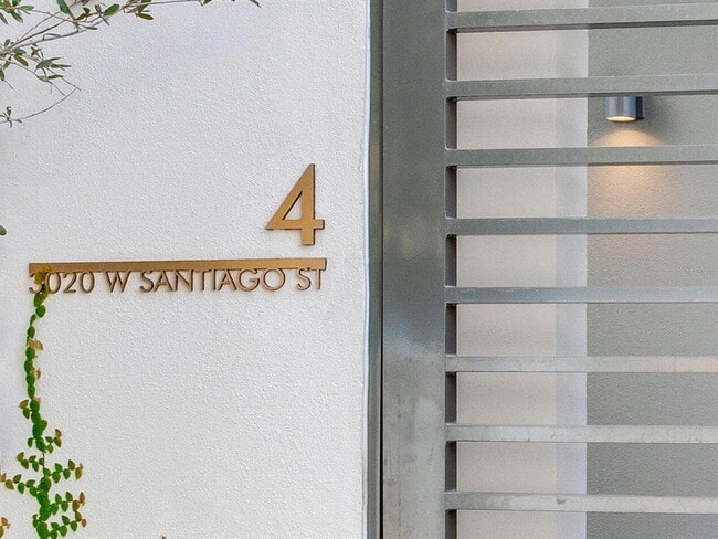 Photo - 3020 W Santiago St