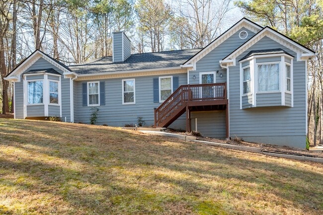 Photo - Beautifully Renovated Raised Ranch near Lake Allatoona