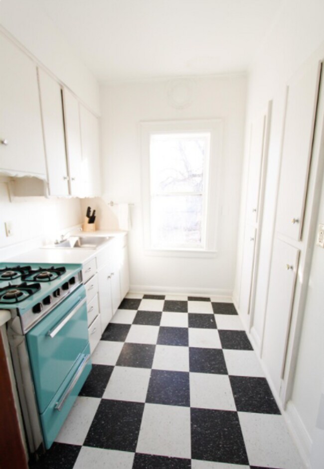 Photo - 402 NW 27th St Unit E
