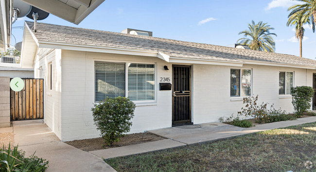 Building Photo - 12th Street Townhomes