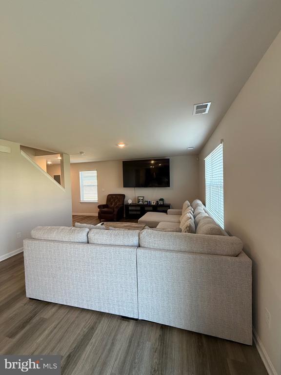 Photo - 115 Grasmere St