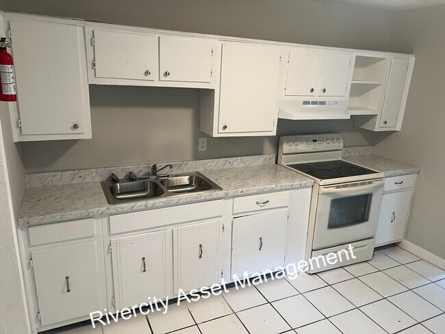 Photo - 1414 Gherald St