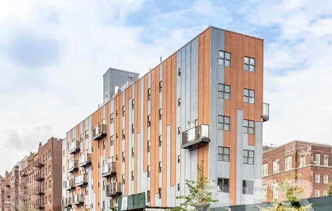 800 Empire Boulevard - 800 Empire Boulevard Apartments