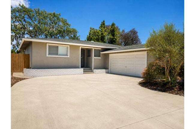 Building Photo - 5240 Prosperity Ln