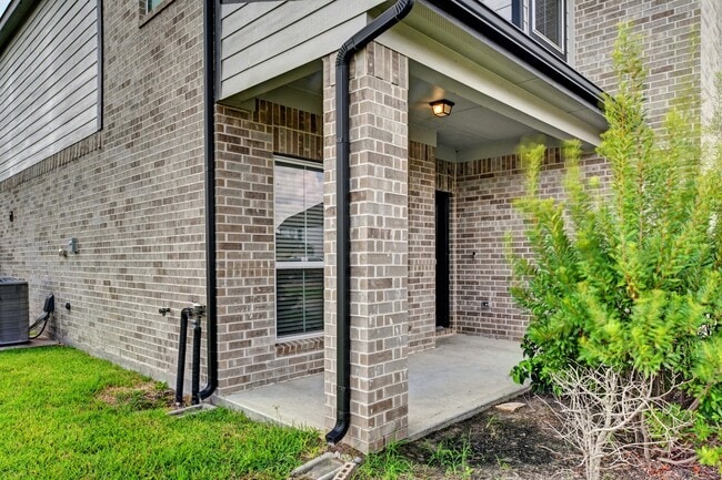 Photo - 3303 Owl Hollow Dr