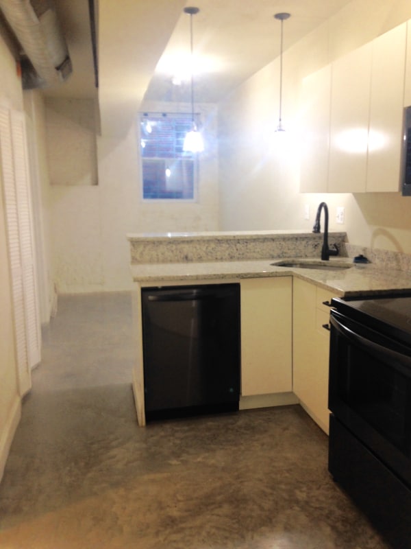 Building Photo - 124 E Trenton St Rental