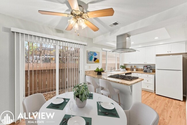 Building Photo - 16781 Bardon Ln Unit C