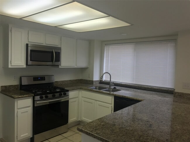 Photo - 3310 Stillmeadow Dr