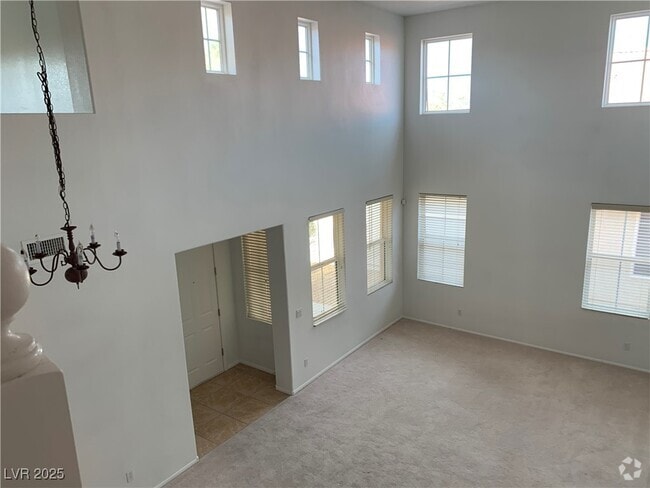 Building Photo - 7615 Ironwood Knoll Ave Rental
