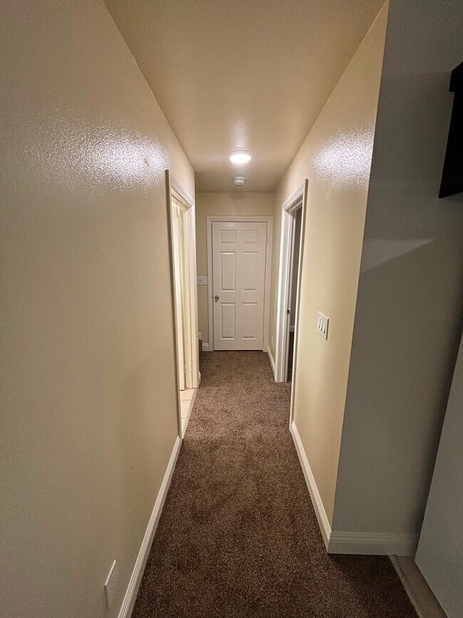 Photo - 1337 W 55th St Townhome