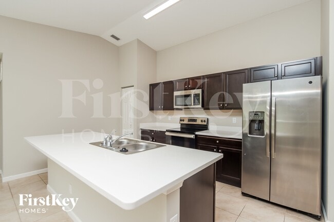 Photo - 1643 Talavera St SE