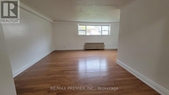 Photo - 92 Trethewey Dr Unit 2