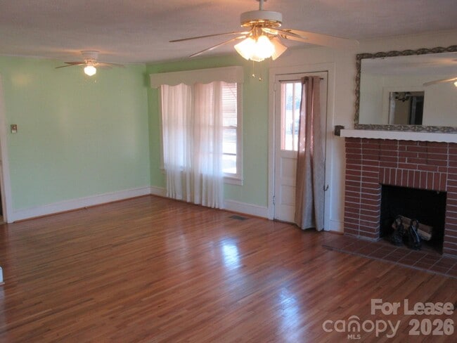 Photo - 1073 North Carolina Hwy 150