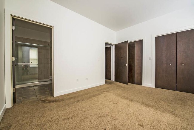 Photo - 5706 W Lake St