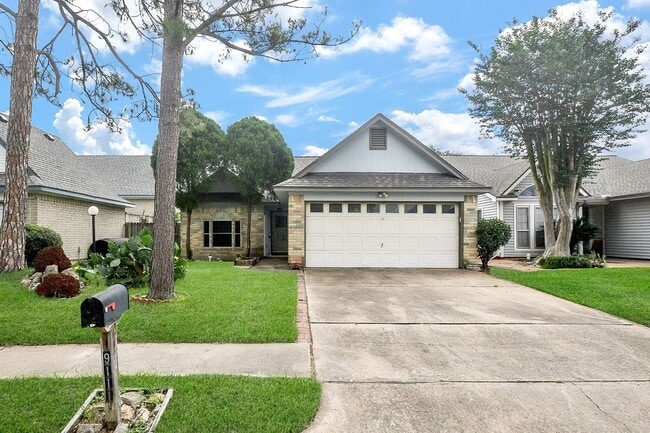 Building Photo - 9111 Belle Glen Dr