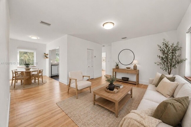 Photo - 5510 SW 76th St Unit C