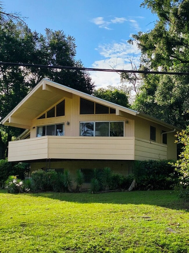 Photo - The House Boat Garage Apartment