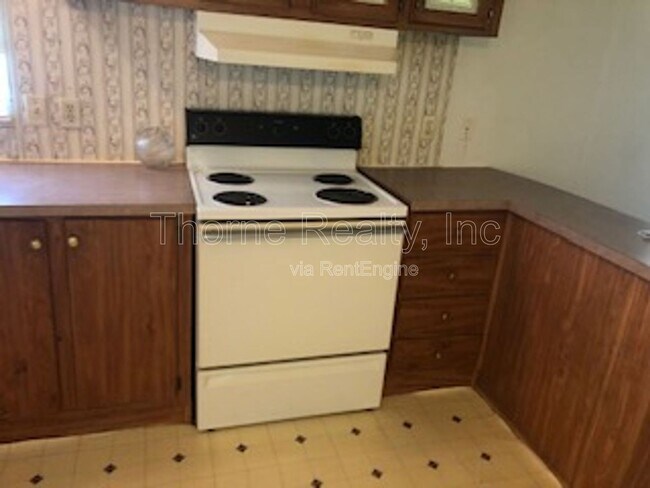 Photo - 137 Matts Ln