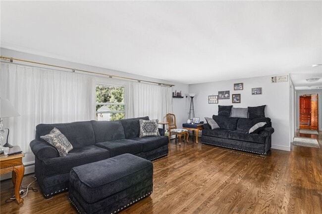 Photo - 27 Westwood Dr