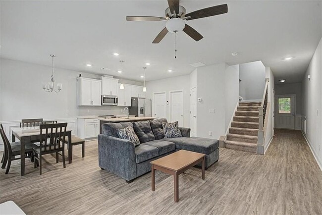 Photo - 1360 Sugar Glen Ct
