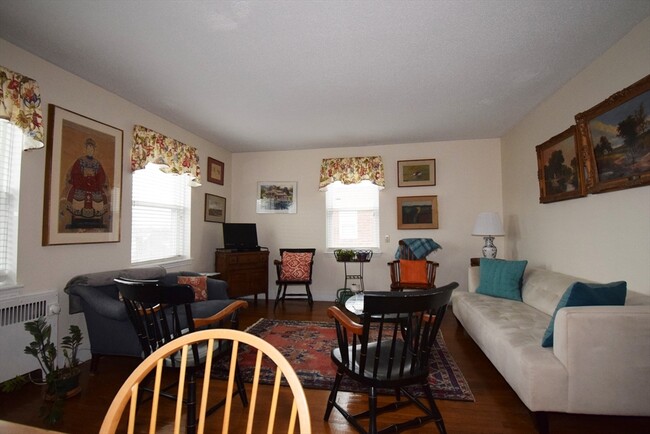 Building Photo - 395 Broadway Unit R5F Rental