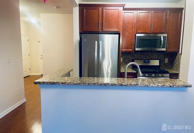 728 Strassle Wy