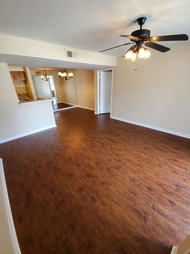 Photo - 904#105* Unit 904#105