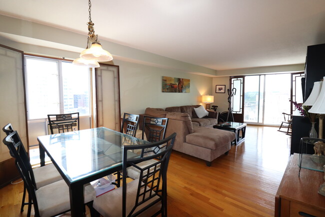 Photo - 19 Winchester St Condo Unit #811