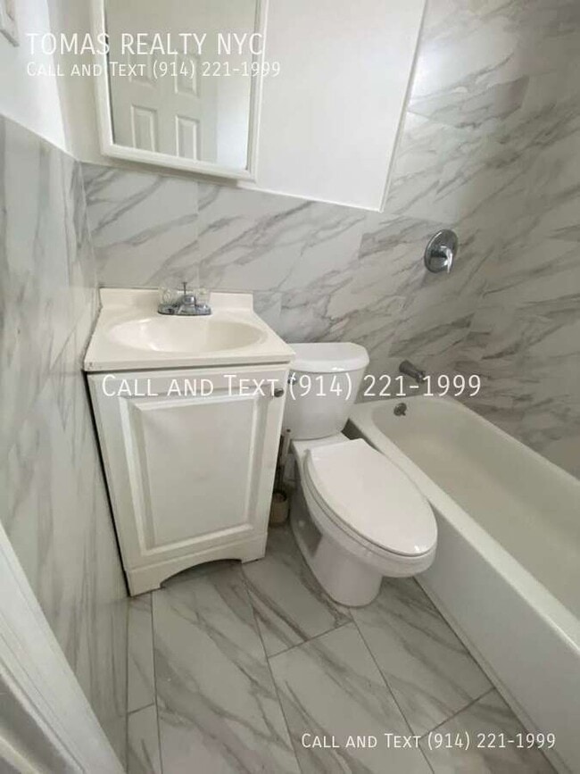 Building Photo - Tuckahoe 2A-2 Unit 2