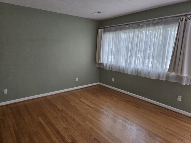 Photo - 5425 Cape Henry Ave