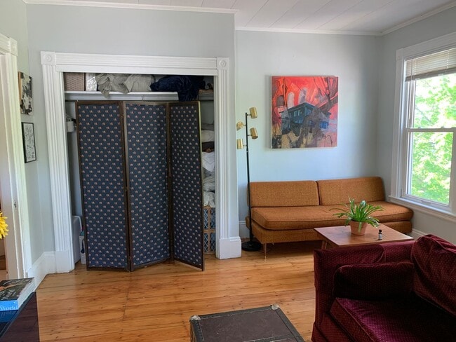 Photo - 75 Roberts St Unidad #2