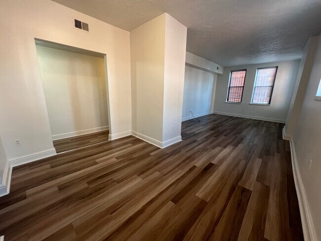 732#B3 - Oakland Properties