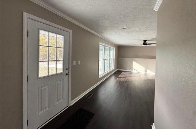 Photo - 1129 Mt Jefferson Rd
