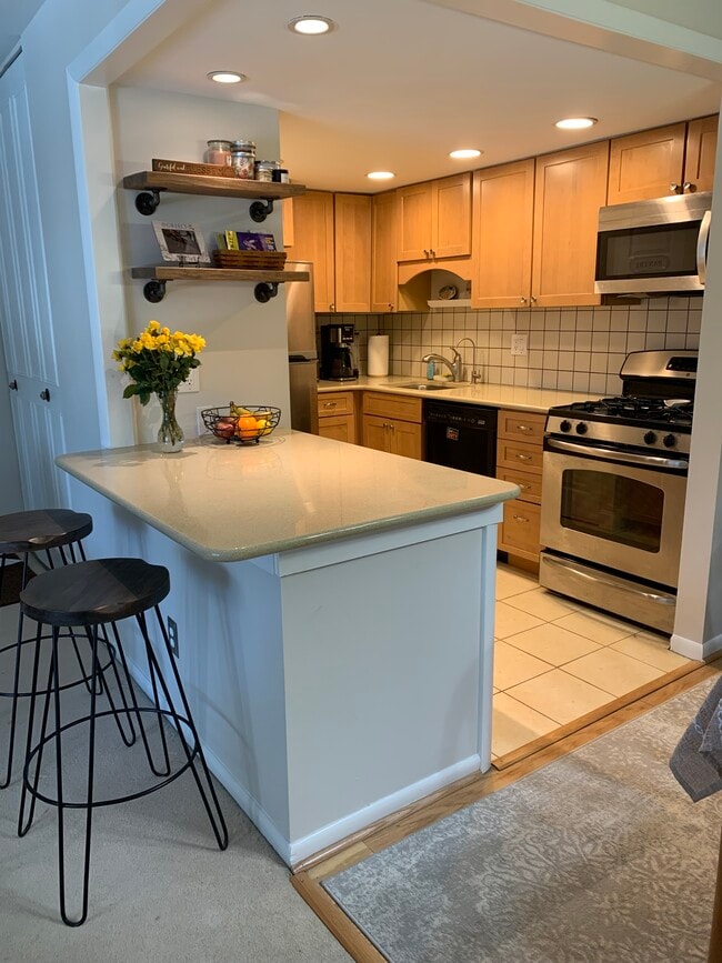 Building Photo - 119 Old Forge Xing Unit 119