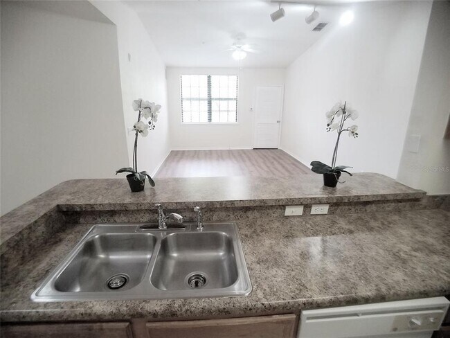 Photo - 5550 E Michigan St Unit 1302