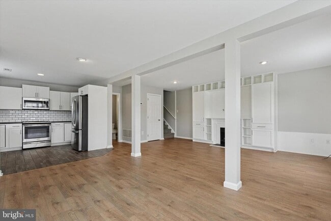 Photo - 5503 Drawbridge Ct