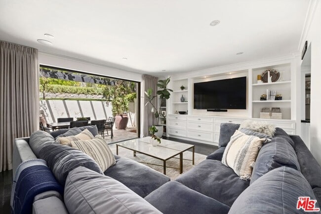 Photo - 1472 Kings Rd