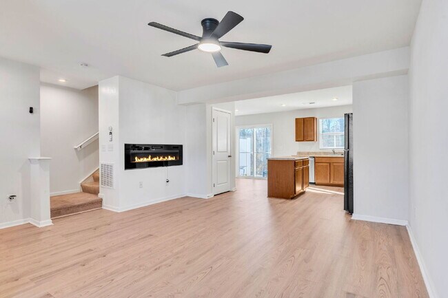 Photo - Modern 3BR, 2.5BA Townhouse in Walnut Hill Townes in Greer! ($1800/mo rent***)