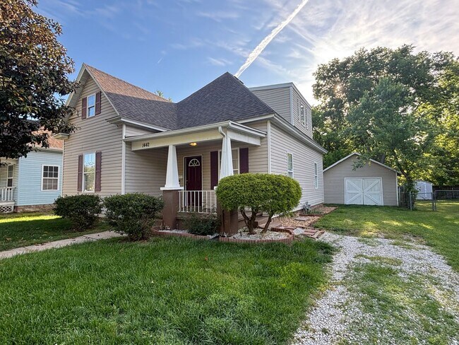 Photo - Gorgeous 3 Bed 2 Bath Home Available NOW!!!