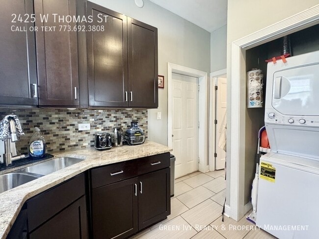 Photo - 2425 W Thomas St Unit 1